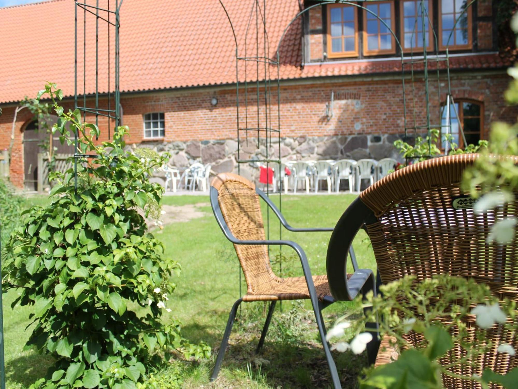 Villa Mansion In Gressow With Terrace Garden Bbq Pond Bicycles Exterior foto